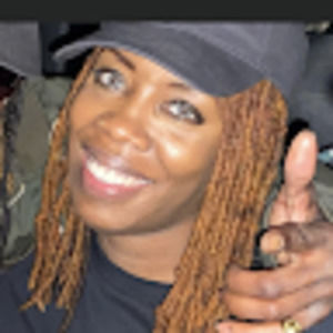 Meet your Posher, Mia